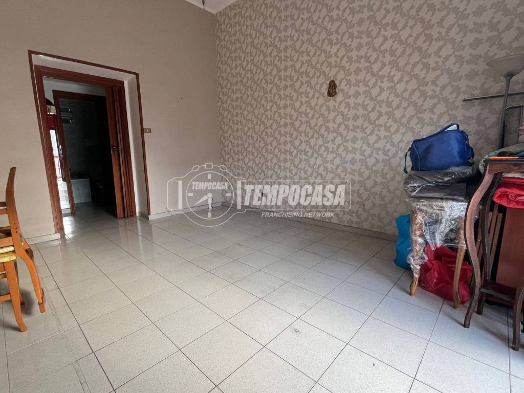 appartamento in vendita a Napoli in zona Chiaia