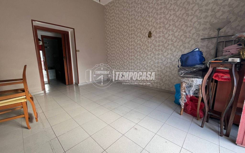 appartamento in vendita a Napoli in zona Chiaia