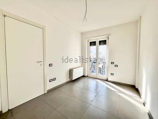 appartamento in vendita a Napoli in zona San Carlo all'Arena