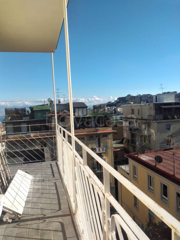 appartamento in vendita a Napoli in zona Arenella