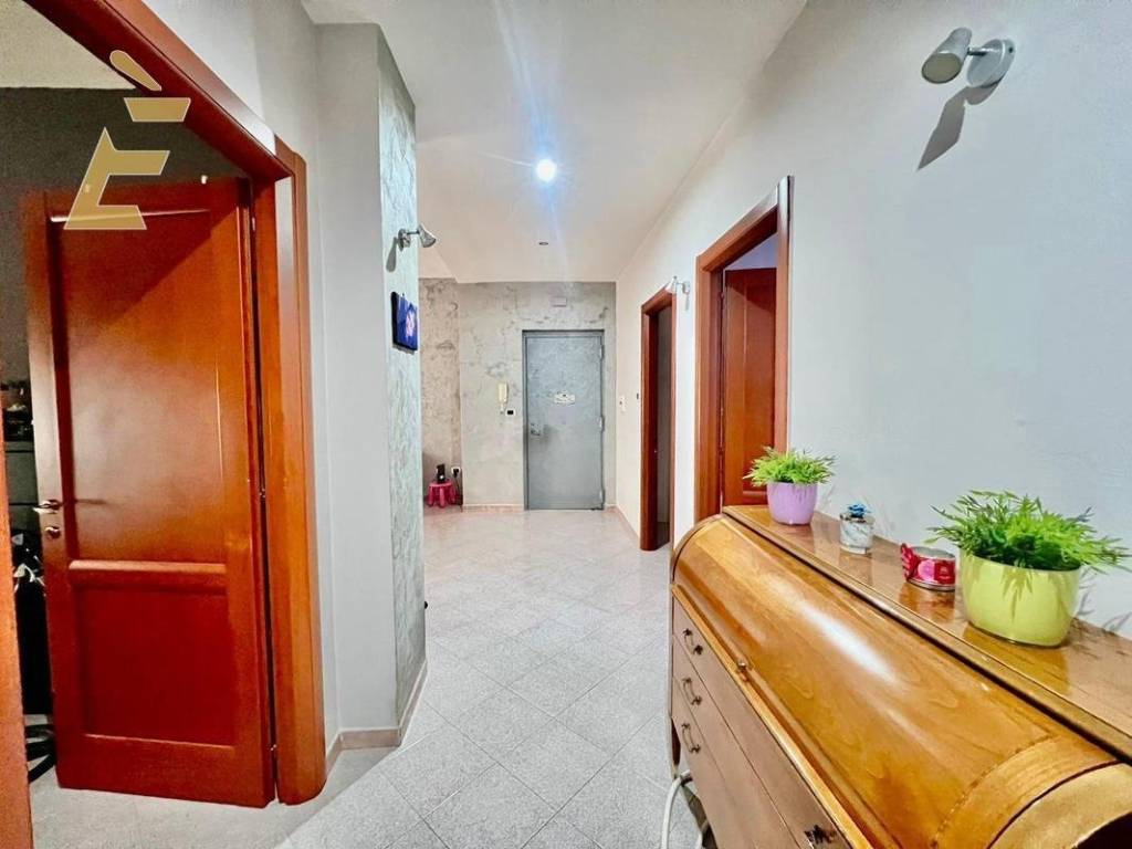 appartamento in vendita a Napoli in zona Bagnoli