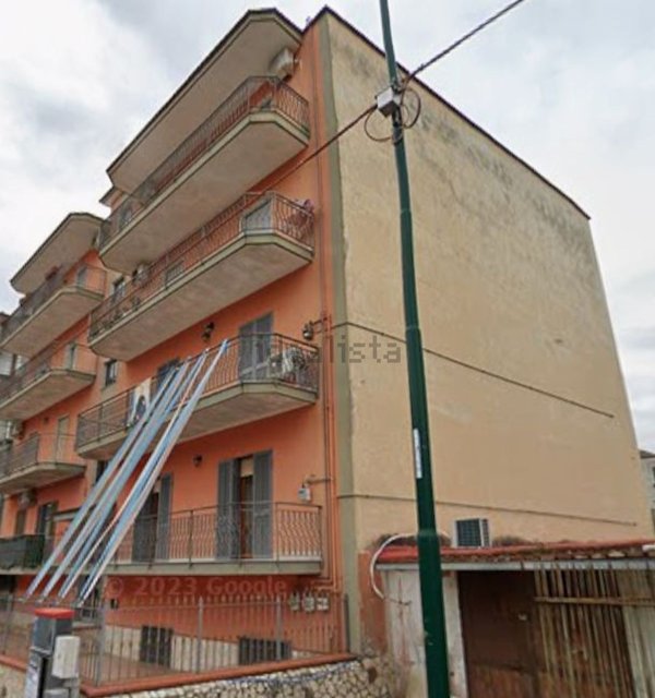 appartamento in vendita a Napoli in zona Pianura