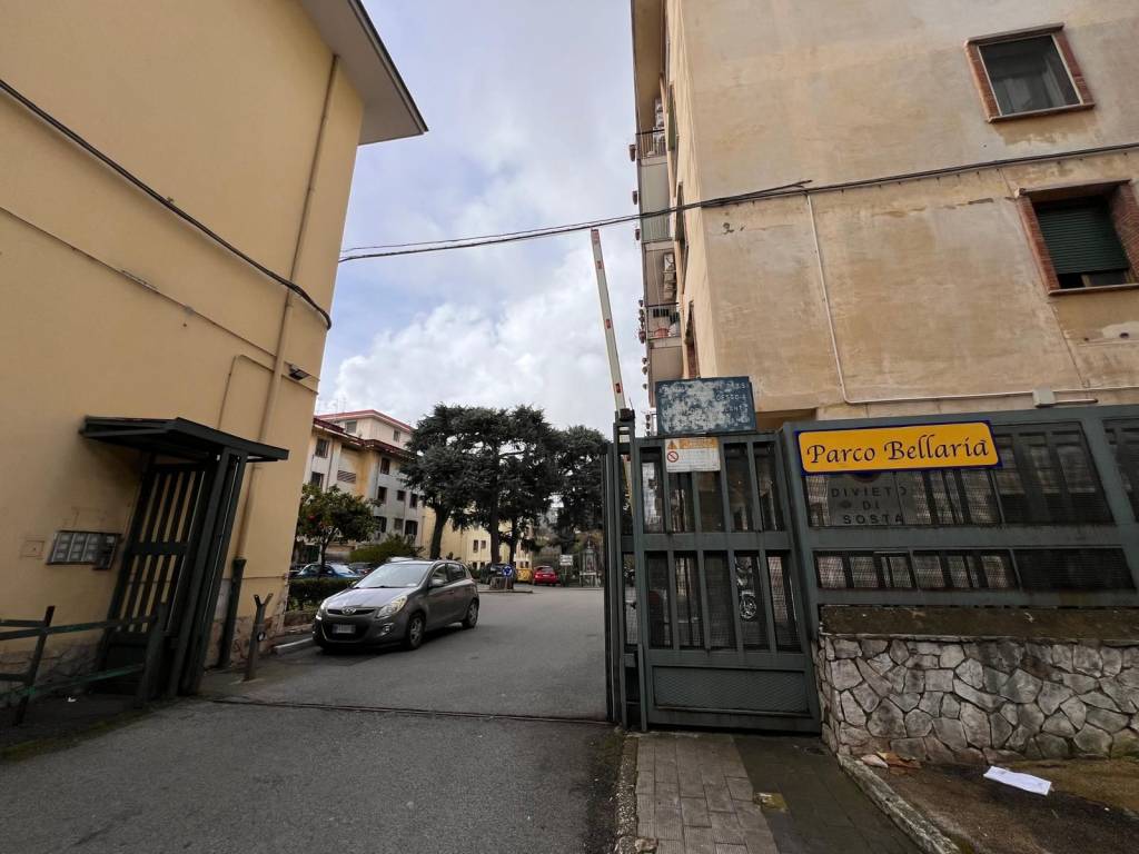 appartamento in vendita a Napoli in zona Capodimonte / Colli Aminei
