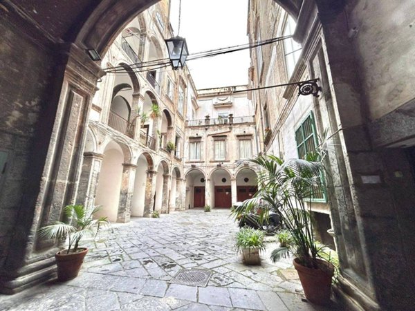 appartamento in vendita a Napoli
