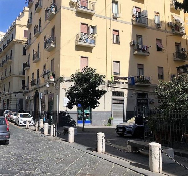appartamento in vendita a Napoli in zona Mercato