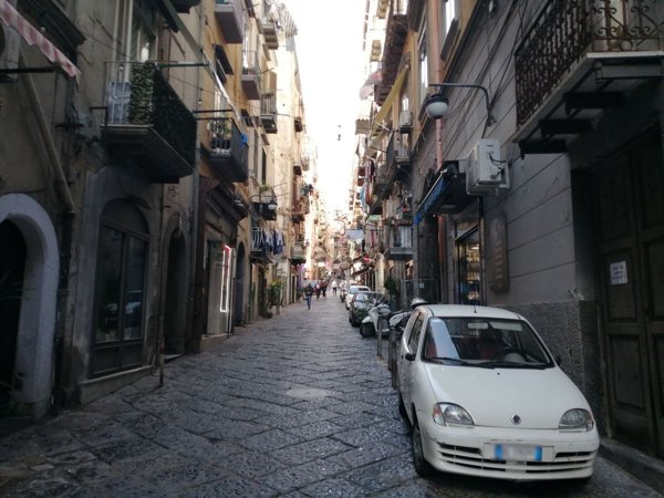 appartamento in vendita a Napoli in zona San Ferdinando