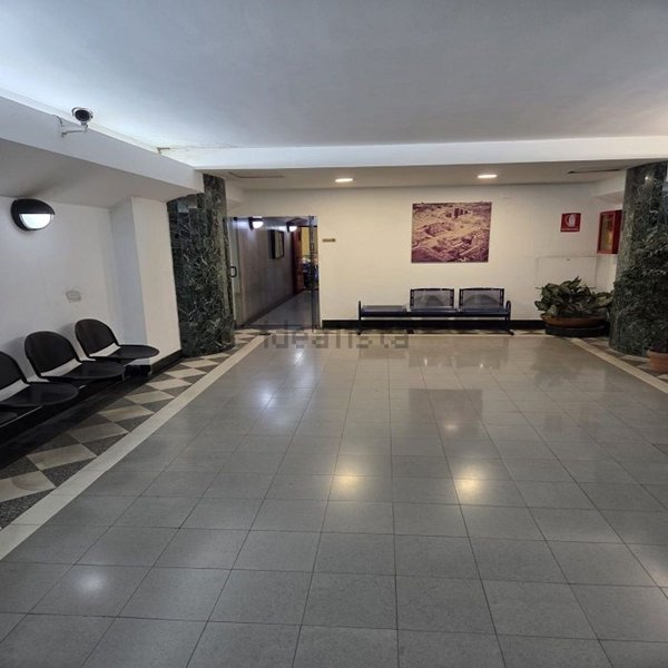 ufficio in vendita a Napoli in zona Vicaria
