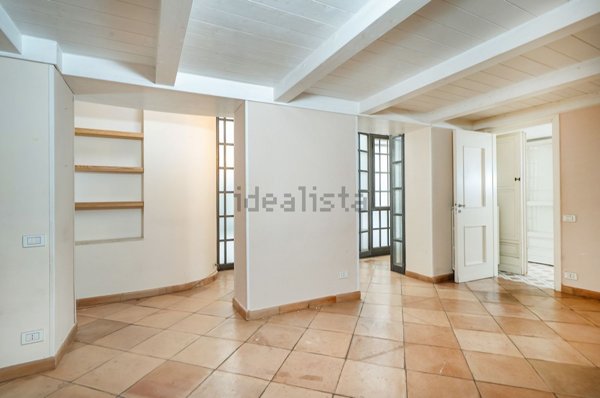 appartamento in vendita a Napoli in zona San Ferdinando