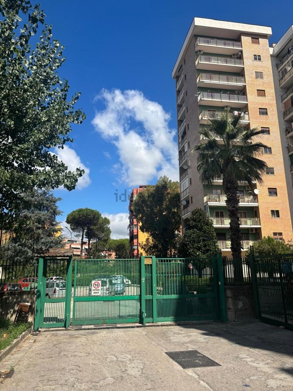 appartamento in vendita a Napoli in zona Scampia