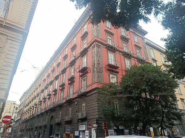 appartamento in vendita a Napoli in zona San Lorenzo