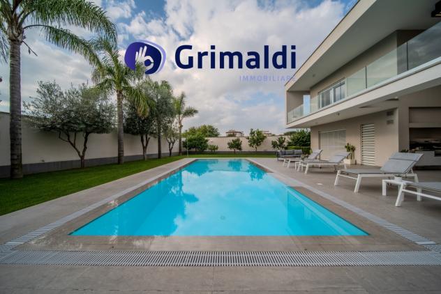 casa indipendente in vendita a Napoli in zona Vomero