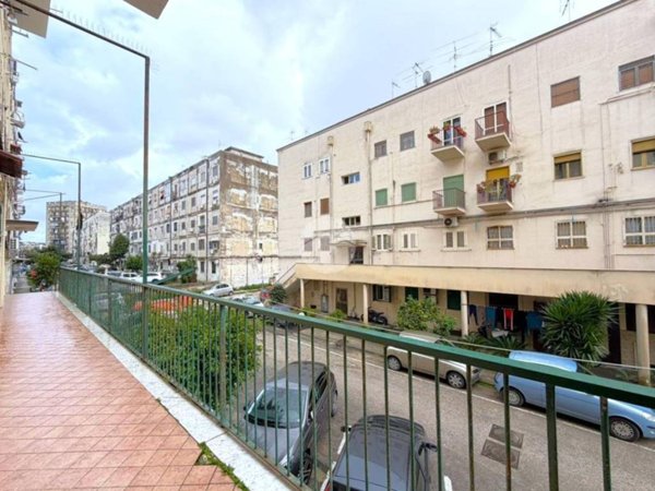 appartamento in vendita a Napoli in zona Poggioreale
