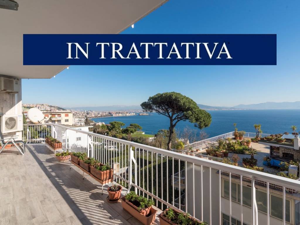 appartamento in vendita a Napoli in zona Posillipo