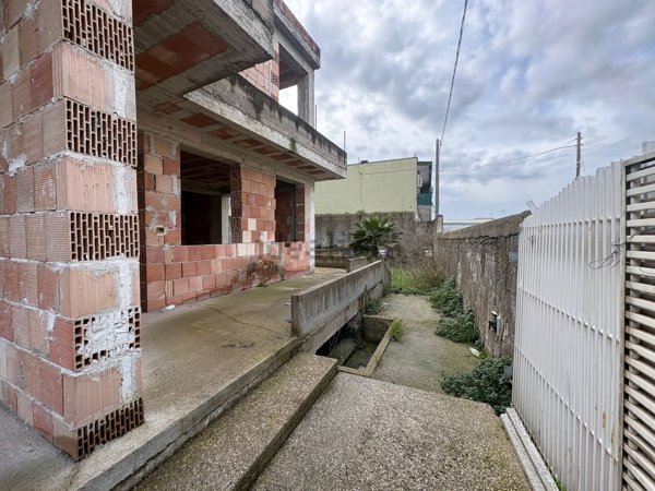 appartamento in vendita a Napoli in zona Barra