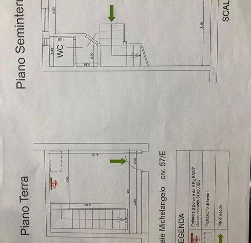 negozio in vendita a Napoli in zona Vomero