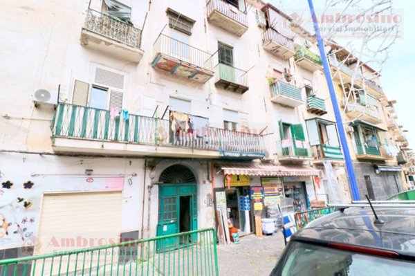 appartamento in vendita a Napoli in zona Secondigliano