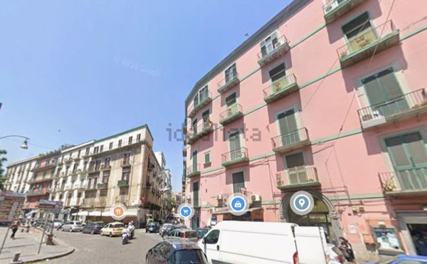 appartamento in vendita a Napoli in zona San Carlo all'Arena
