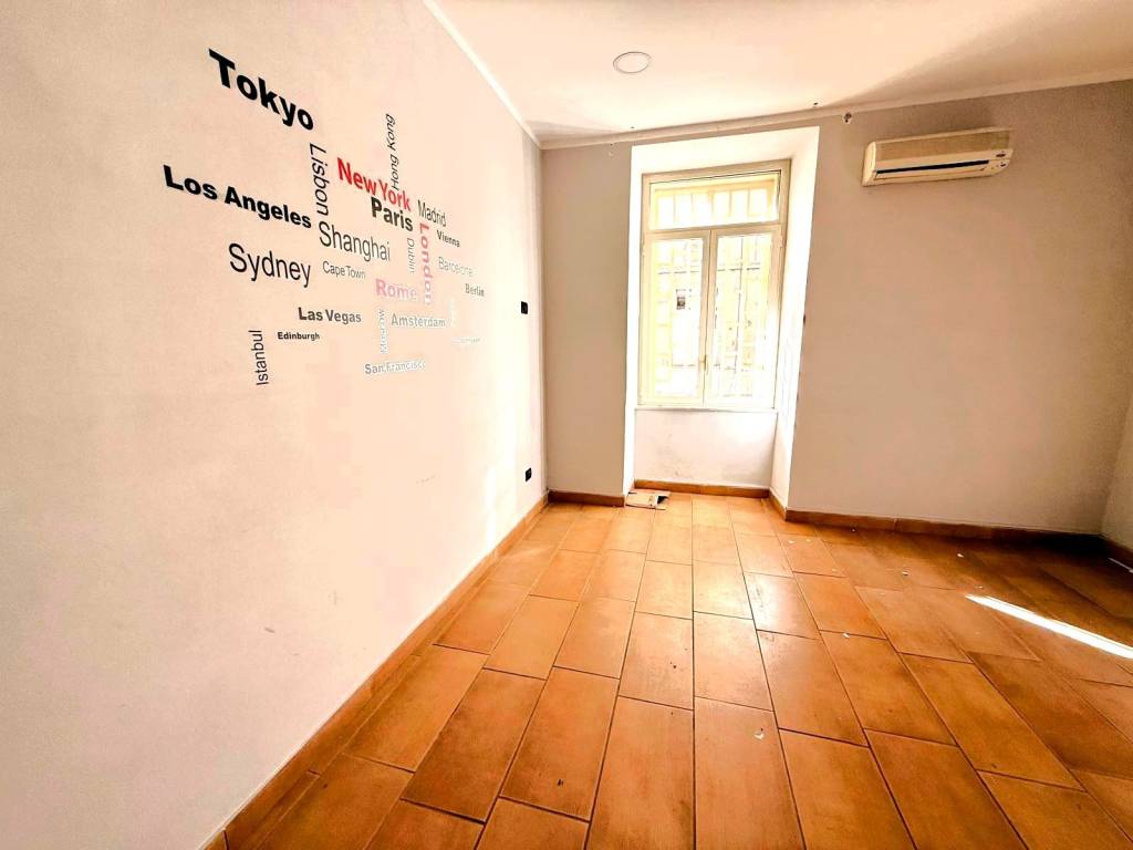 appartamento in vendita a Napoli