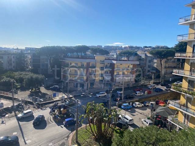 appartamento in vendita a Napoli in zona Capodimonte / Colli Aminei