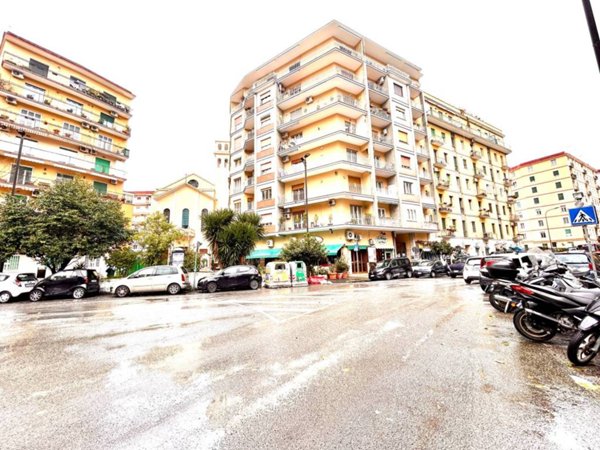 appartamento in vendita a Napoli in zona Arenella