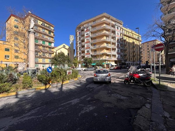 appartamento in vendita a Napoli in zona Arenella