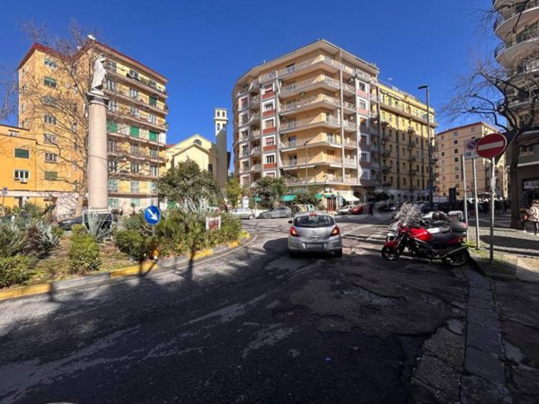 appartamento in vendita a Napoli in zona Arenella