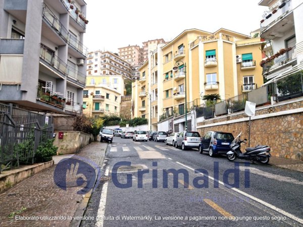 appartamento in vendita a Napoli