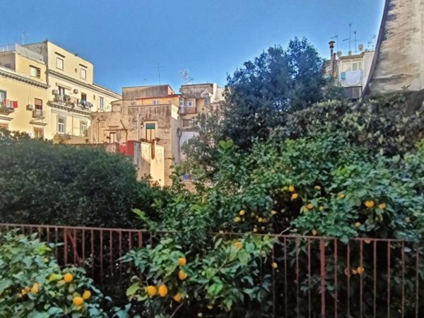 appartamento in vendita a Napoli in zona Stella