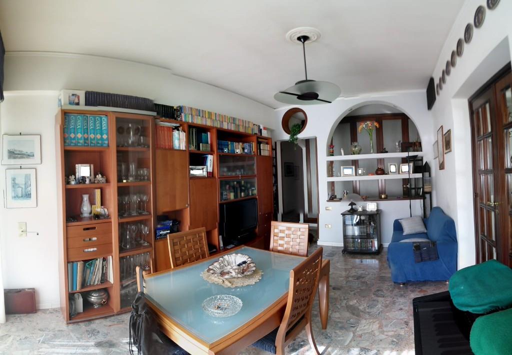 appartamento in vendita a Napoli in zona Arenella