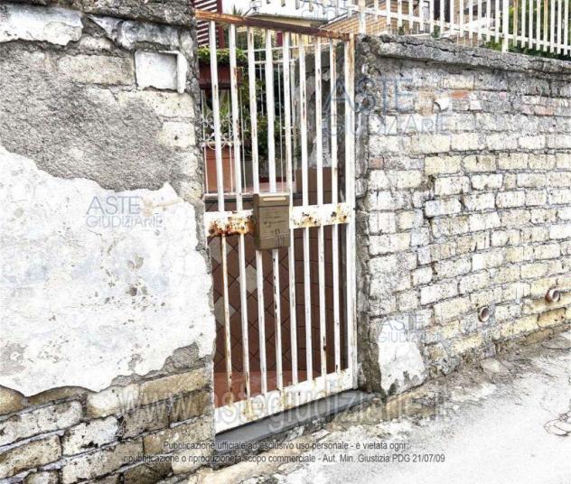 casa indipendente in vendita a Napoli in zona Camaldoli