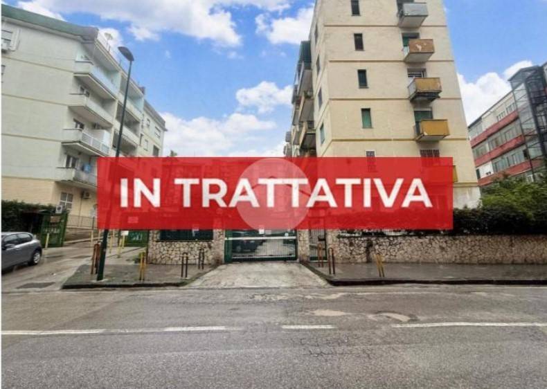 appartamento in vendita a Napoli in zona Fuorigrotta