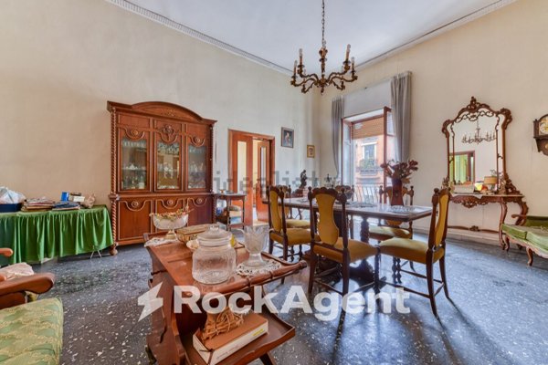 appartamento in vendita a Napoli in zona San Lorenzo