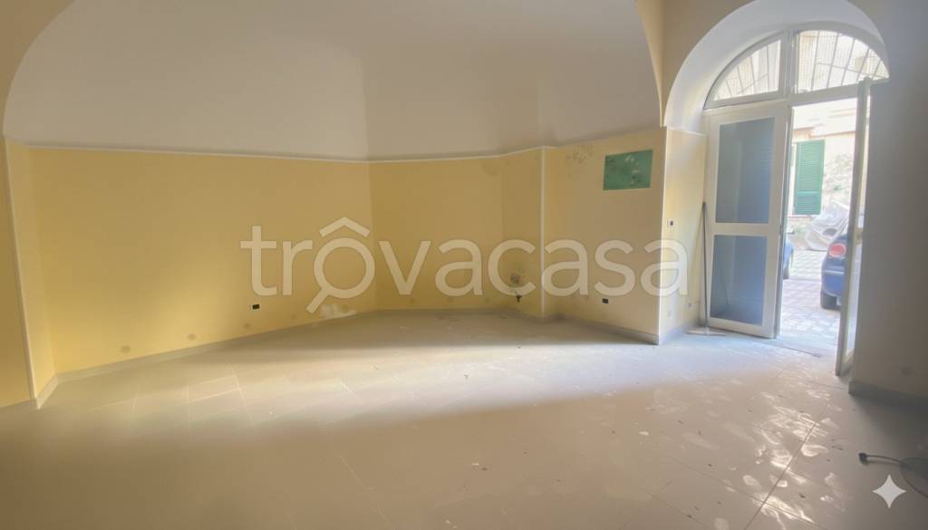 appartamento in vendita a Napoli in zona Stella