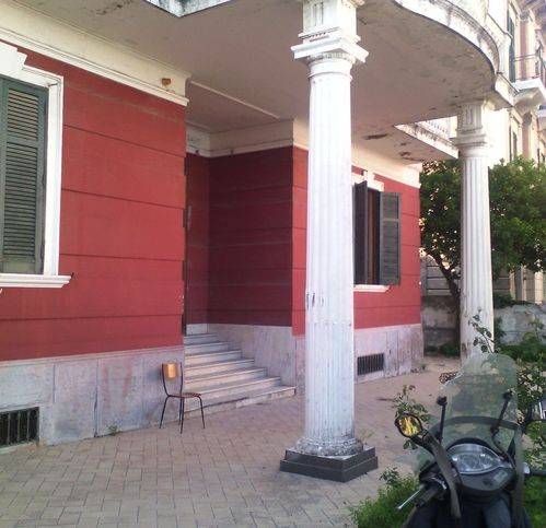 casa indipendente in vendita a Napoli in zona Posillipo