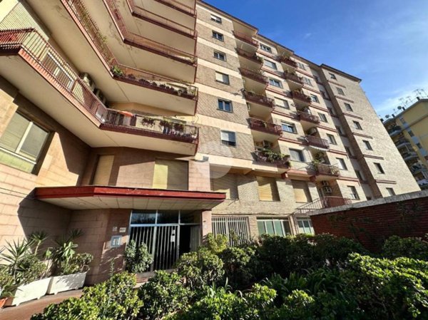 appartamento in vendita a Napoli in zona Fuorigrotta