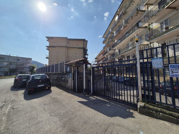 appartamento in vendita a Napoli in zona Pianura