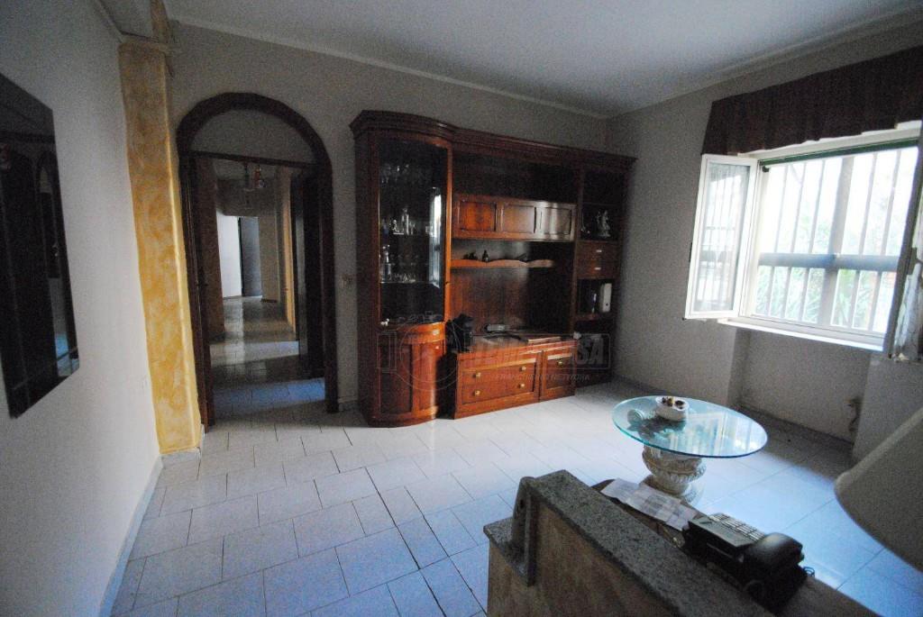 appartamento in vendita a Napoli in zona Fuorigrotta