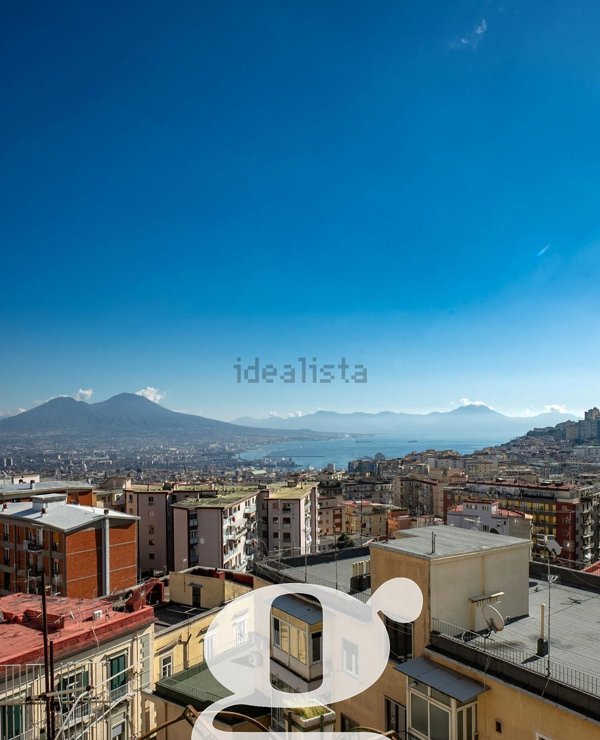 appartamento in vendita a Napoli in zona Arenella