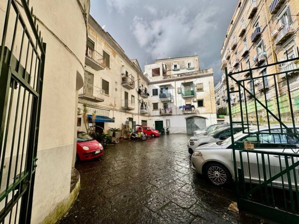 appartamento in vendita a Napoli in zona Secondigliano