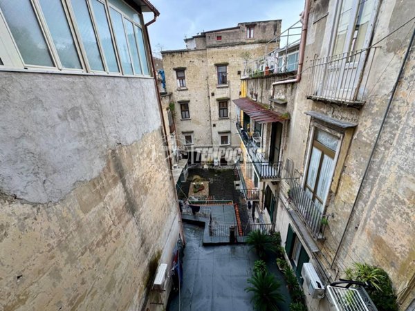 appartamento in vendita a Napoli in zona Pendino / San Giuseppe