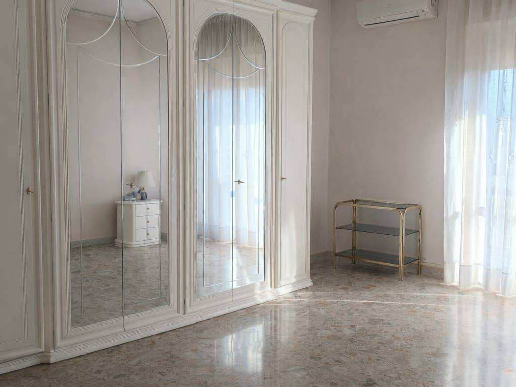 appartamento in vendita a Napoli in zona Capodimonte / Colli Aminei