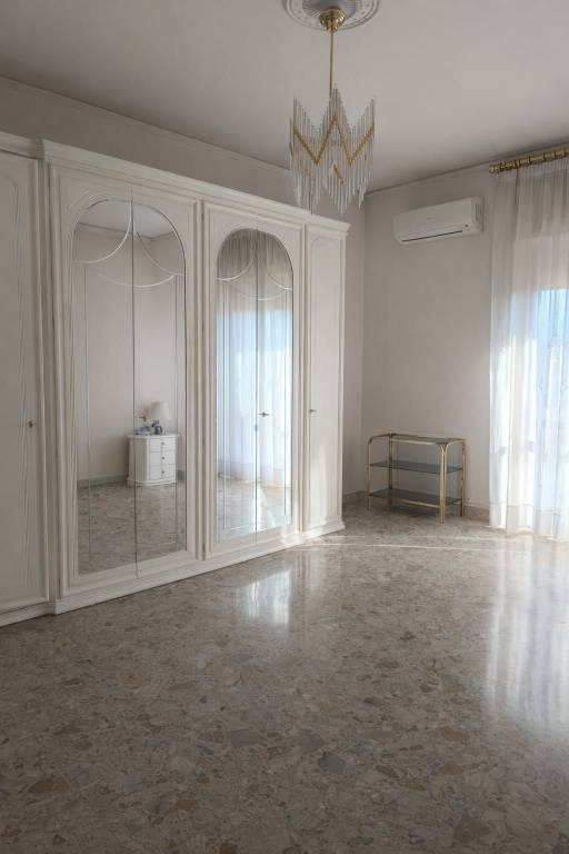 appartamento in vendita a Napoli in zona Capodimonte / Colli Aminei