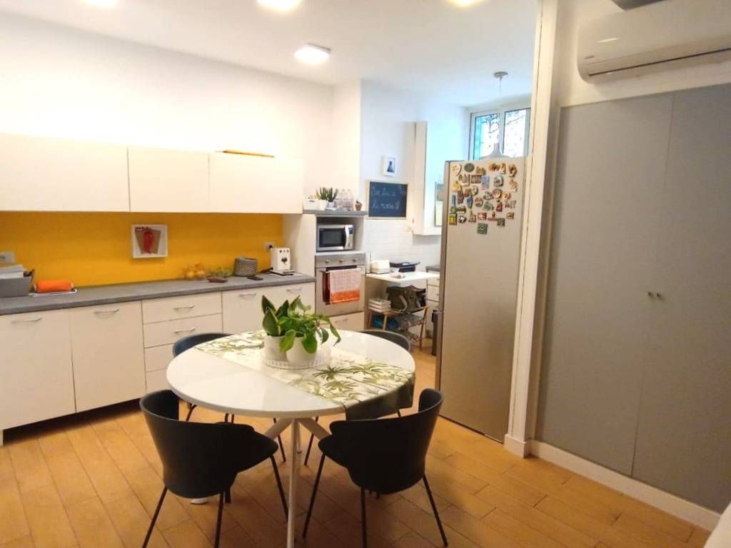 appartamento in vendita a Napoli in zona Posillipo