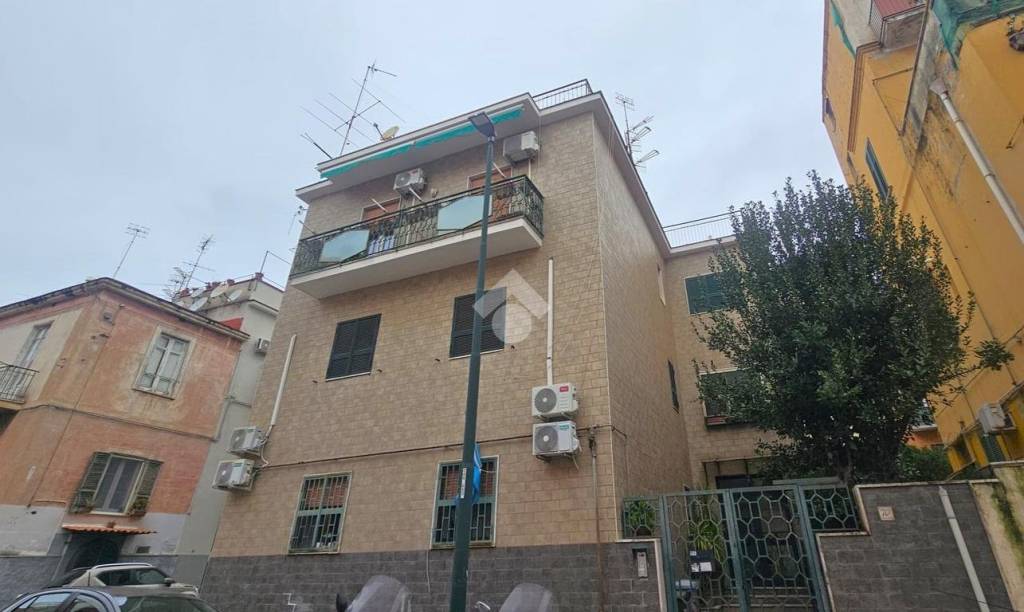 appartamento in vendita a Napoli in zona Bagnoli