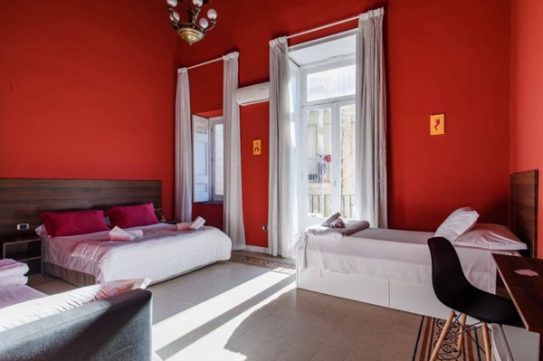 appartamento in vendita a Napoli in zona Avvocata