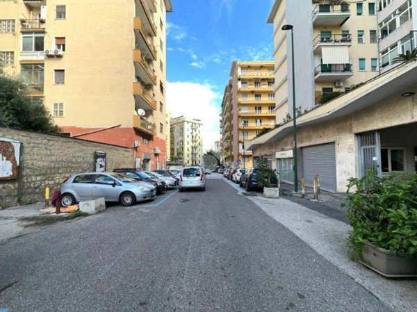 appartamento in vendita a Napoli in zona Arenella