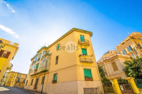 appartamento in vendita a Napoli in zona Vomero