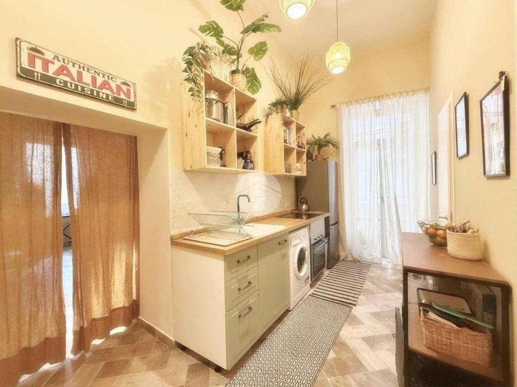 appartamento in vendita a Napoli