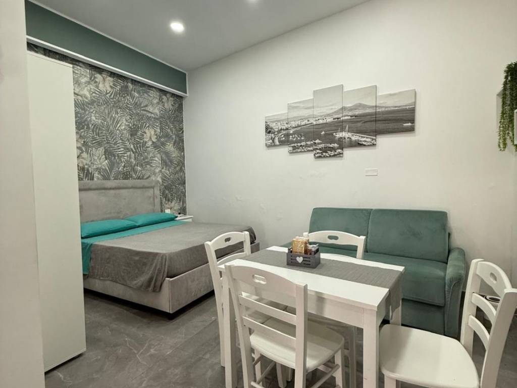 appartamento in vendita a Napoli
