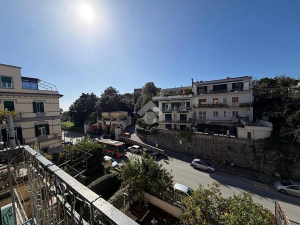 appartamento in vendita a Napoli in zona Posillipo